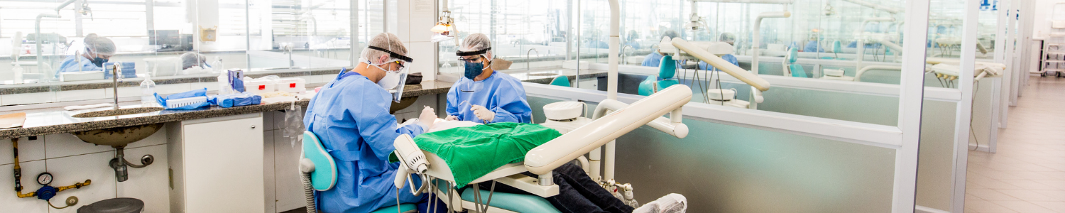 PUC Minas Poços de Caldas recebe avaliação máxima do MEC para instalação do Curso de Odontologia