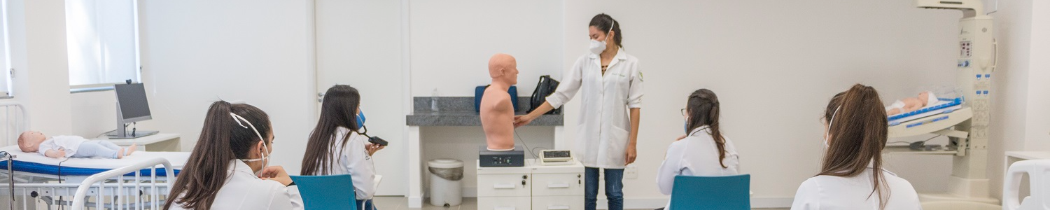 Medicina: PUC Minas divulga edital de transferência externa e obtenção de novo título em Contagem e Poços de Caldas